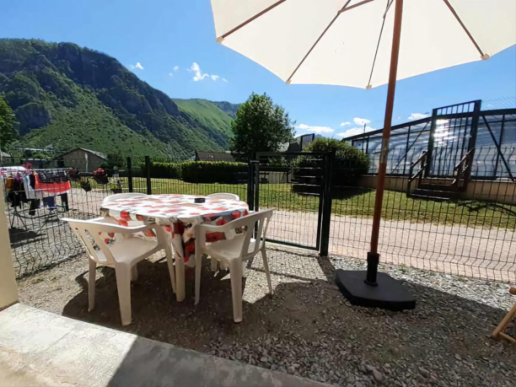 Escapade Montagne En Famille, Appartement Cosy Avec Piscine Couverte Bielle Buitenkant foto